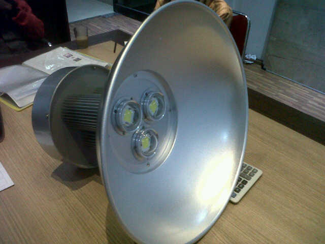 Lampu Industri LED 120 Watt